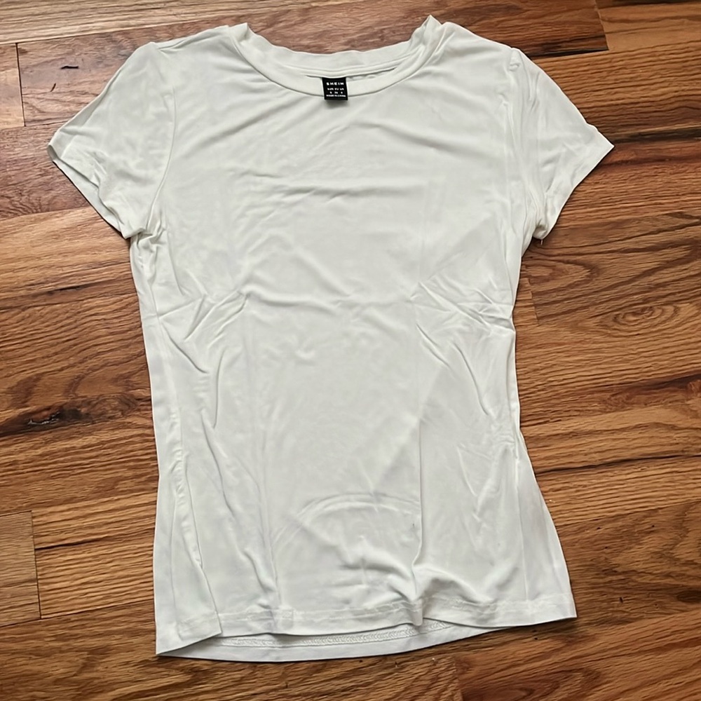 White t shirt